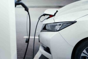 Peut-on recharger une Tesla sur toutes les bornes