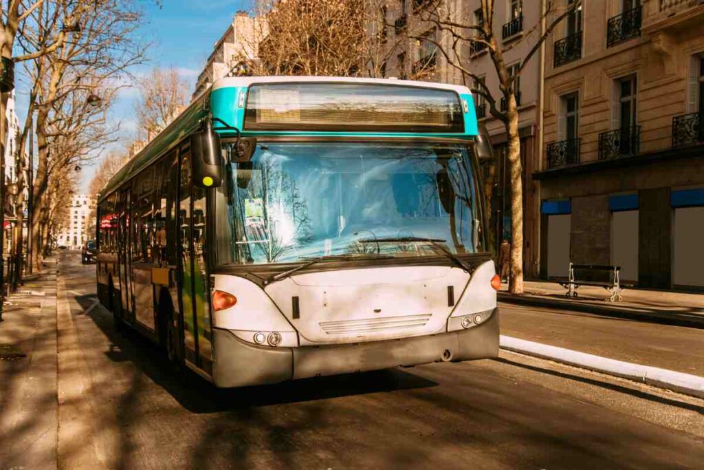 combien de place dans un bus