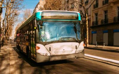 Combien de place dans un bus ? Capacités par type de véhicule