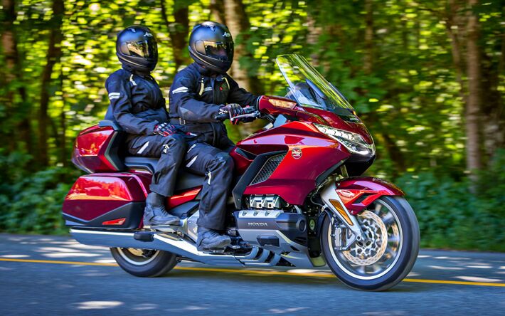 moto confortable pour passager :  Honda Goldwing Tour