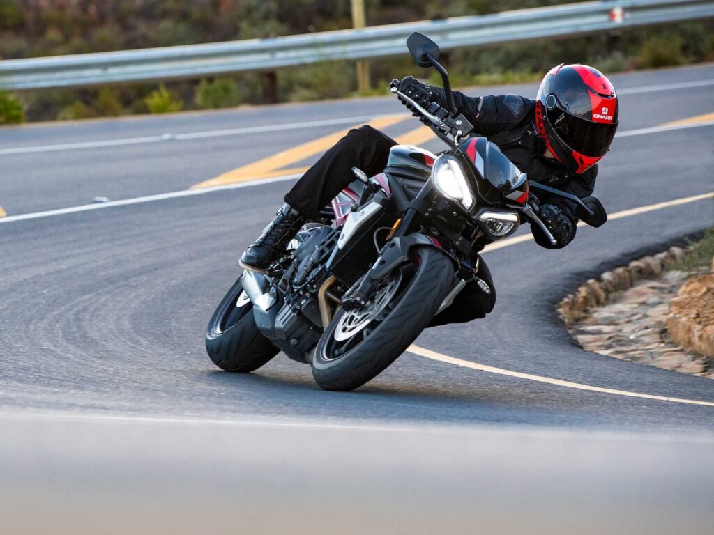 Moto pour femme : Harley-Honda Triumph Street Triple