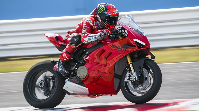  moto puissante : Ducati Panigale V4 